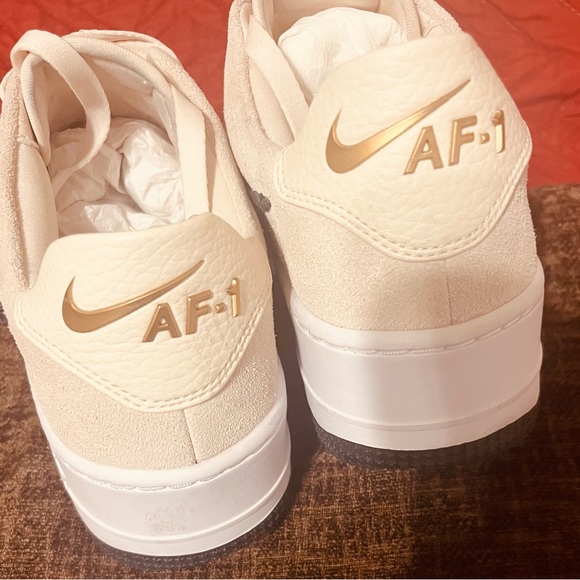 Suede Nike AF1 Sneakers - Picture 2 of 7